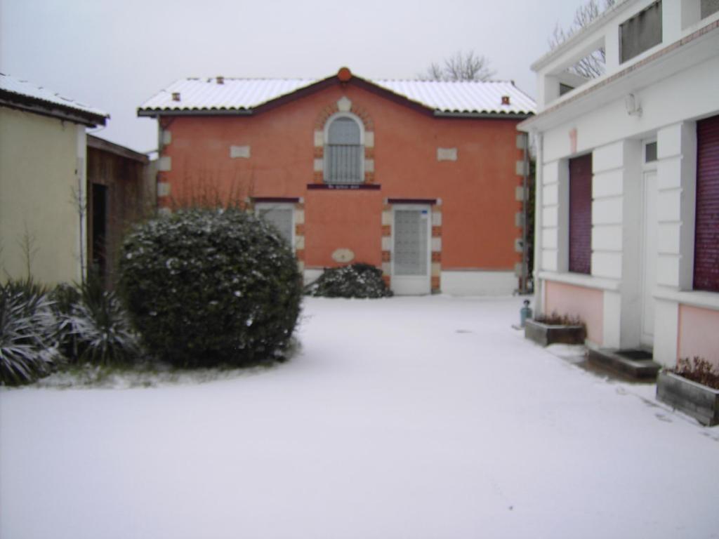 Chambres d'Hôtes Au Grillon Dort Moustey Extérieur photo