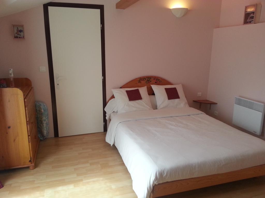 Chambres d'Hôtes Au Grillon Dort Moustey Chambre photo