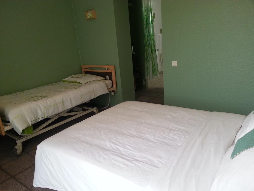 Chambres d'Hôtes Au Grillon Dort Moustey Extérieur photo